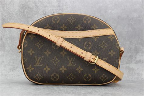 lv canvas blois|LOUIS VUITTON Monogram Blois 1368052 .